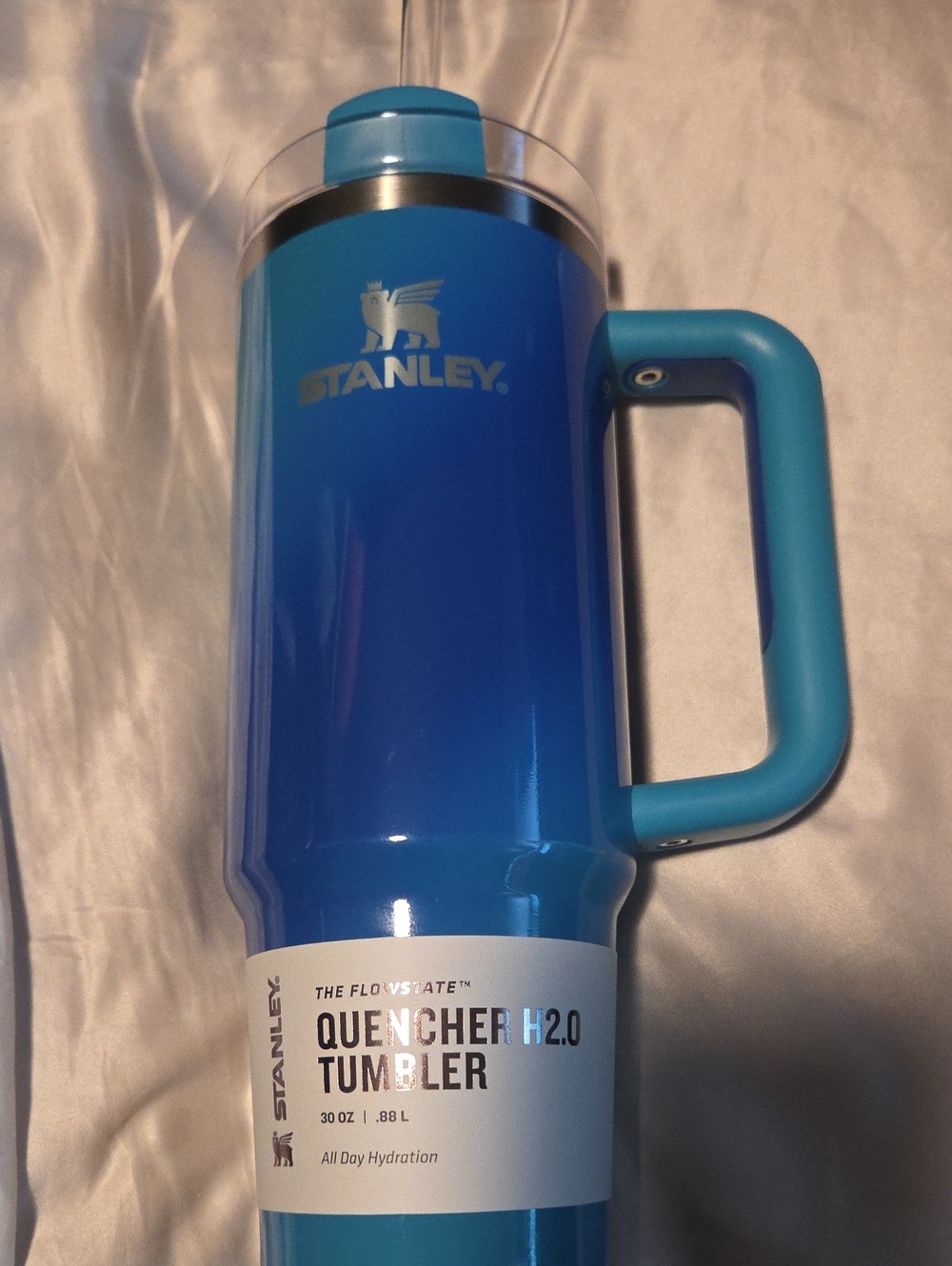Stanley Quencher H2.0 Tumbler - Blue Gradient Little Scratch Hard To See